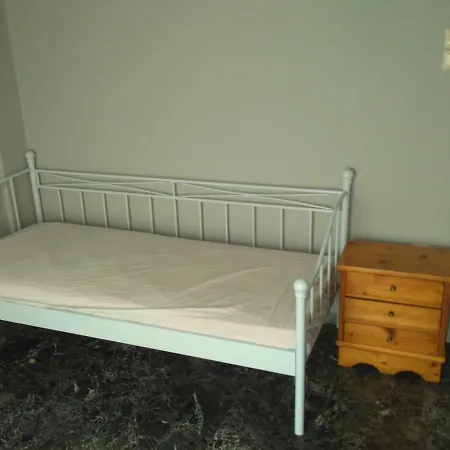 Vyronos Flat. *